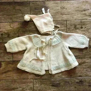 VTG handmade handcrafted cream beige wool newborn infant sweater?  with bonnet